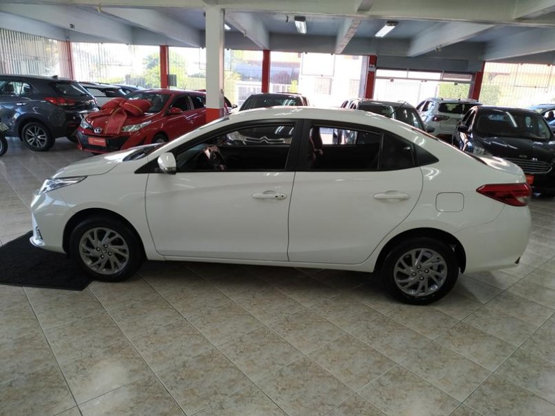 YARIS 1.5 XS CONNECT SEDAN 16V FLEX 4P AUTOMÁTICO - 2023 - CAXIAS DO SUL