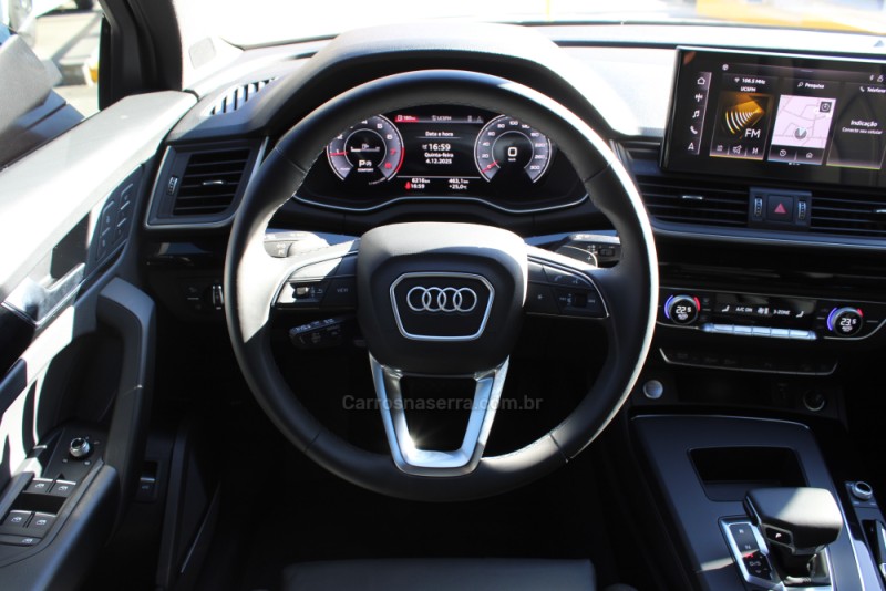 Q5 2.0 TFSI S LINE BLACK QUATTRO S TRONIC GASOLINA 4P - 2025 - CAXIAS DO SUL