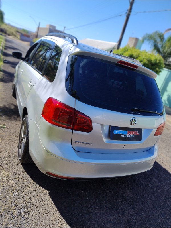 SPACEFOX 1.6 MI TREND 8V FLEX 4P MANUAL - 2011 - CAMPO BOM