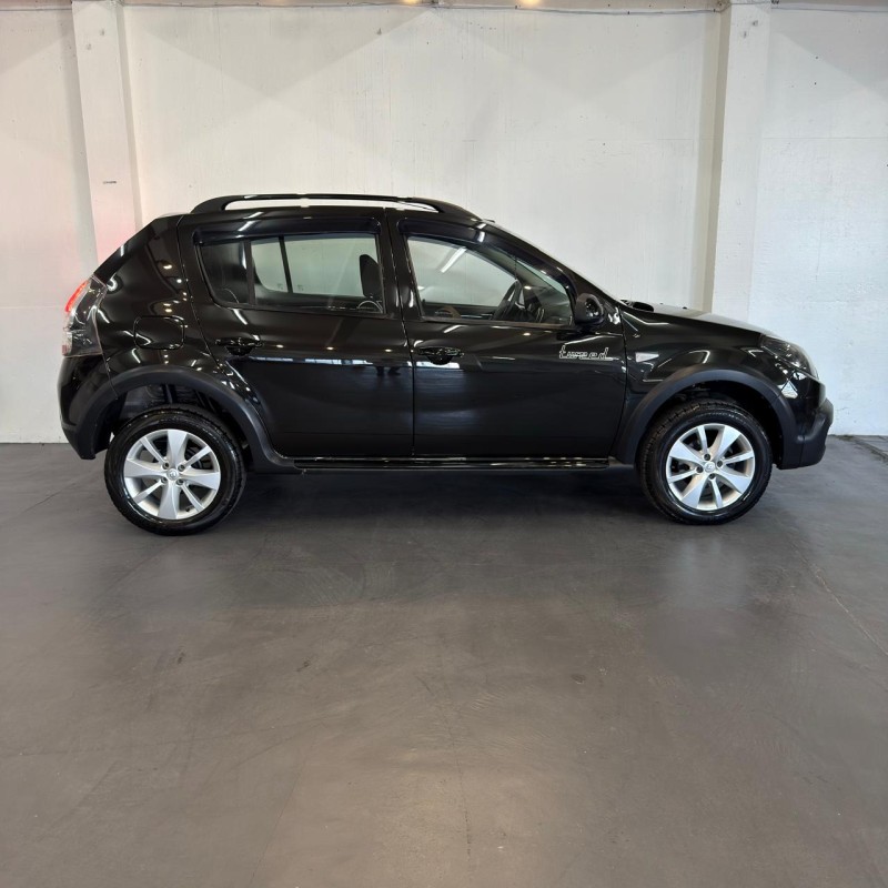 SANDERO 1.6 STEPWAY TWEED 8V FLEX 4P MANUAL - 2014 - CAXIAS DO SUL