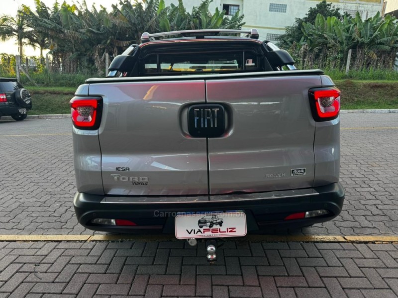 TORO 2.0 16V TURBO DIESEL RANCH AT 4X4 AUTOMÁTICO - 2022 - FELIZ
