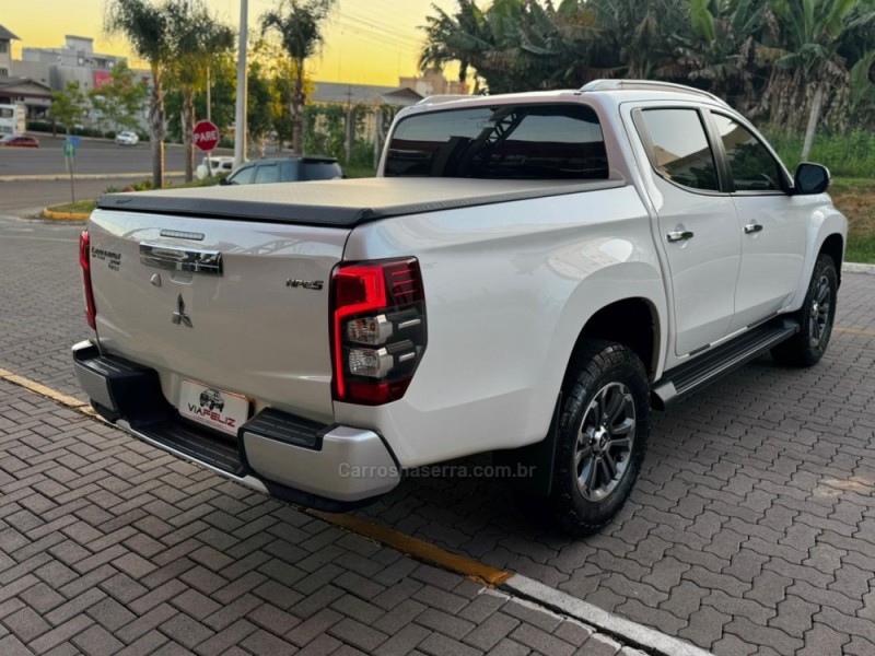 L200 TRITON 2.4 HPE-S SPORT 4X4 CD 16V DIESEL 4P AUTOMÁTICO - 2022 - FELIZ
