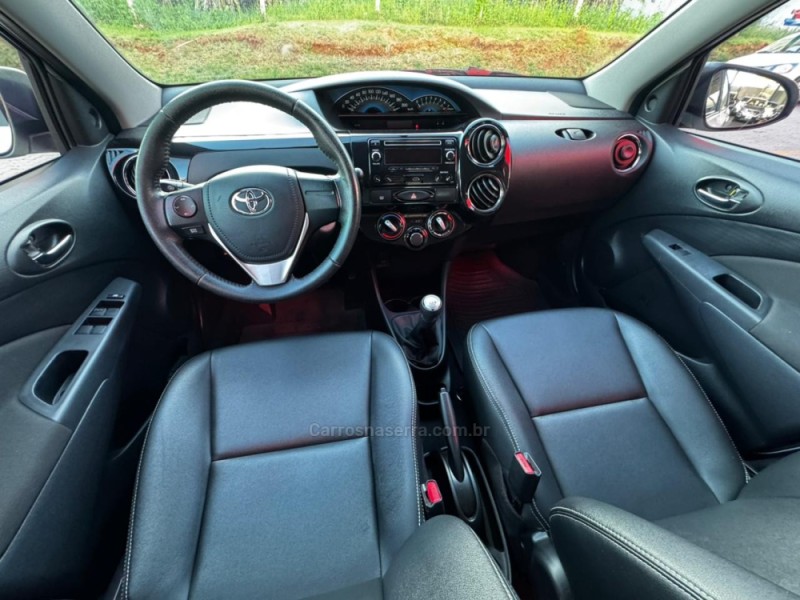 ETIOS 1.5 XLS SEDAN 16V FLEX 4P MANUAL - 2015 - FELIZ