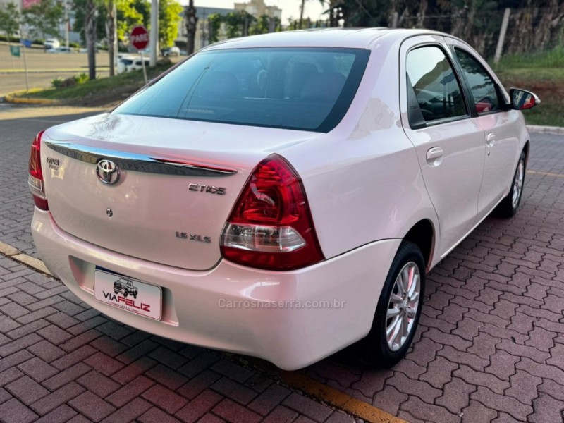 ETIOS 1.5 XLS SEDAN 16V FLEX 4P MANUAL - 2015 - FELIZ