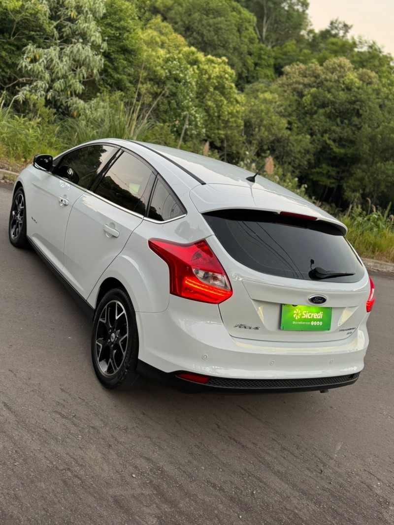 FOCUS 2.0 TITANIUM 16V FLEX 4P AUTOMÁTICO - 2015 - BENTO GONçALVES