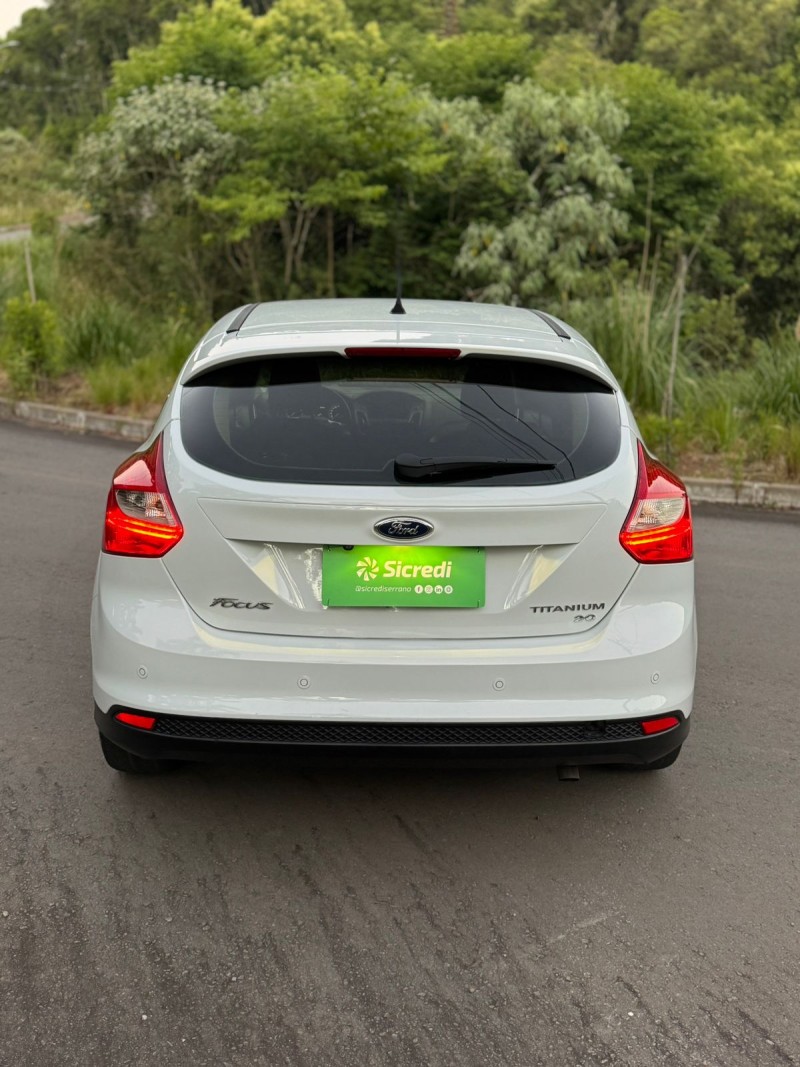 FOCUS 2.0 TITANIUM 16V FLEX 4P AUTOMÁTICO - 2015 - BENTO GONçALVES