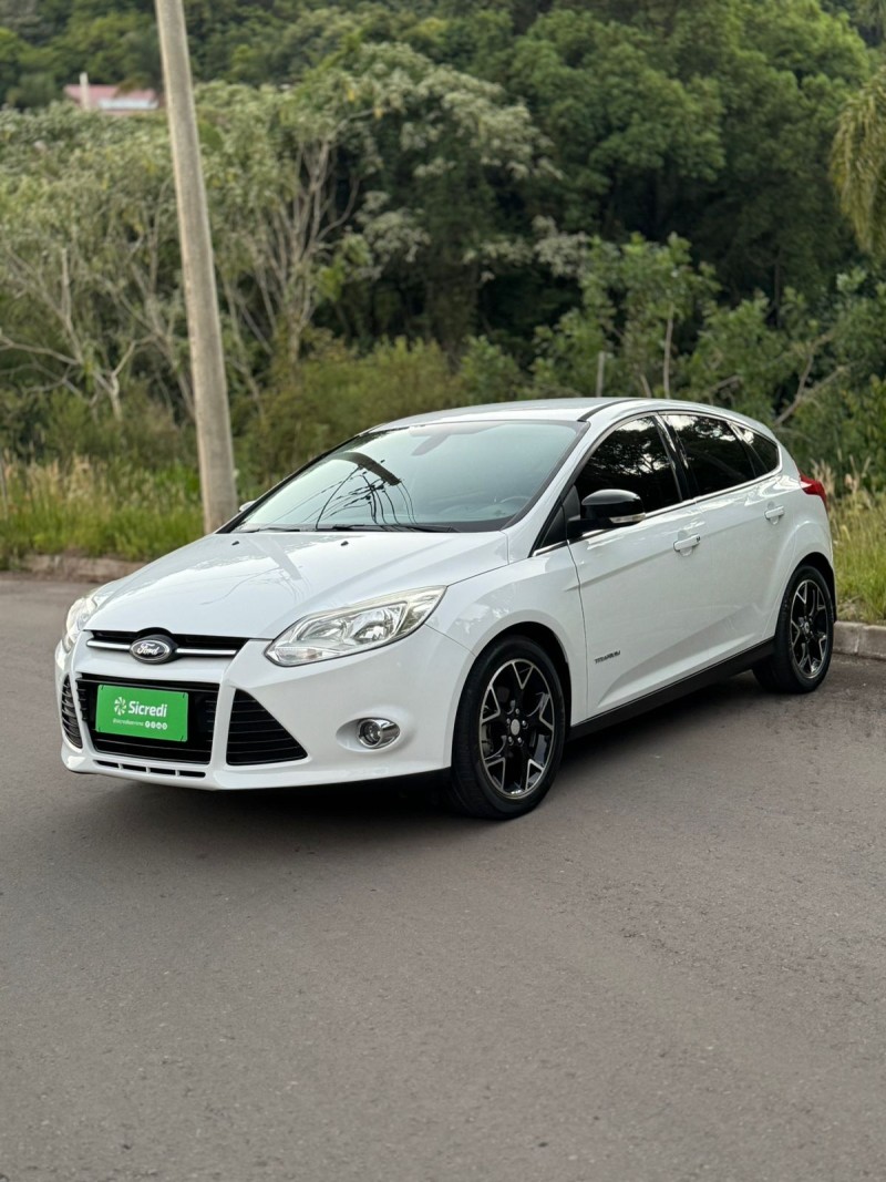 FOCUS 2.0 TITANIUM 16V FLEX 4P AUTOMÁTICO - 2015 - BENTO GONçALVES