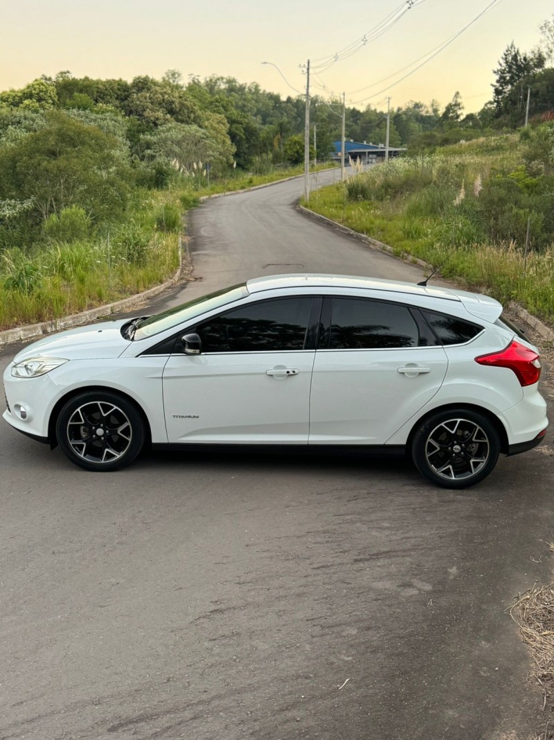 FOCUS 2.0 TITANIUM 16V FLEX 4P AUTOMÁTICO - 2015 - BENTO GONçALVES