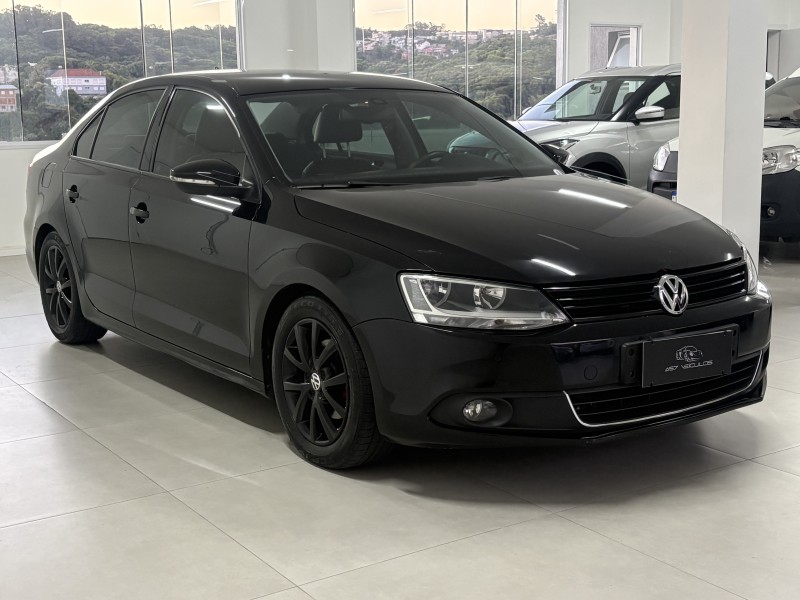 JETTA 2.0 COMFORTLINE FLEX 4P TIPTRONIC - 2012 - BENTO GONçALVES