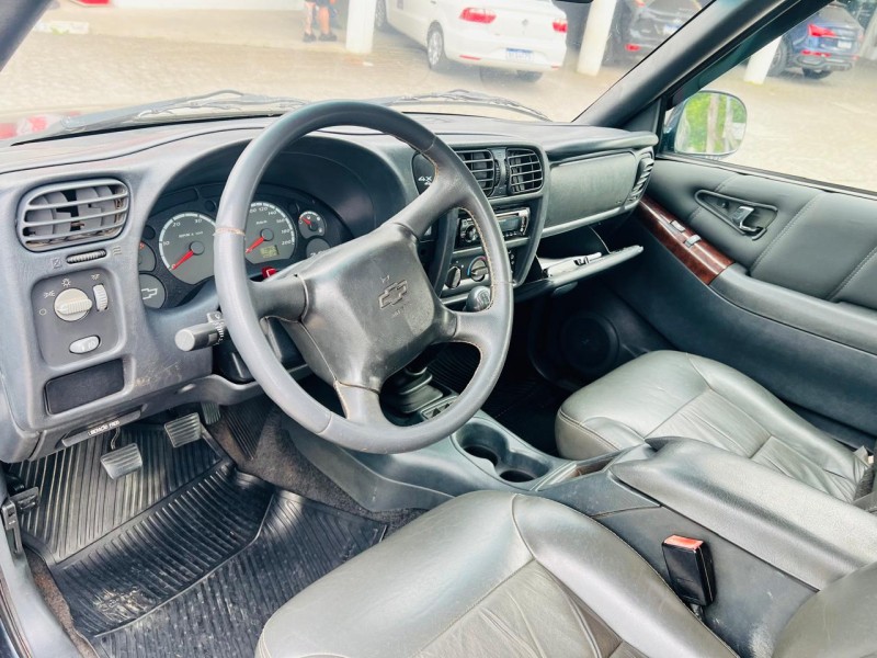 S10 2.8 EXECUTIVE 4X4 CD 12V TURBO INTERCOOLER DIESEL 4P MANUAL - 2004 - BENTO GONçALVES