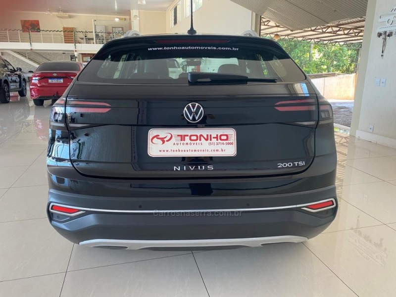 NIVUS 1.0 TSI HIGHLINE FLEX 4P AUTOMÁTICO - 2023 - LAJEADO