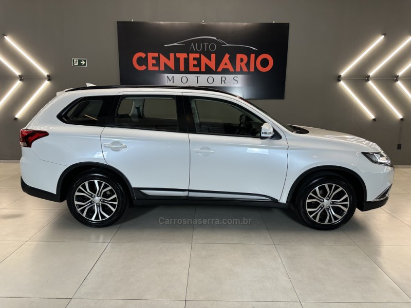 OUTLANDER 2.0 16V GASOLINA 4P AUTOMÁTICO - 2016 - SAPIRANGA
