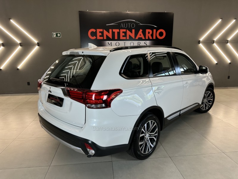 OUTLANDER 2.0 16V GASOLINA 4P AUTOMÁTICO - 2016 - SAPIRANGA