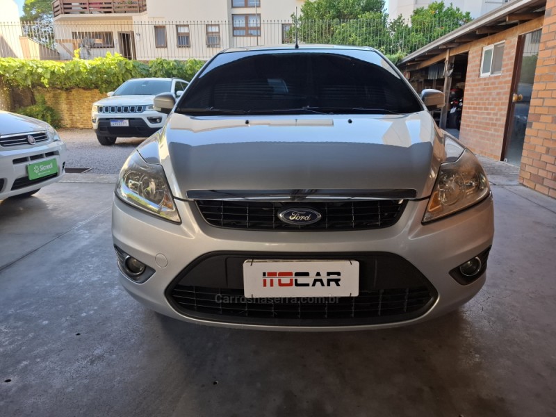 FOCUS 2.0 GLX 16V GASOLINA 4P MANUAL - 2009 - GARIBALDI