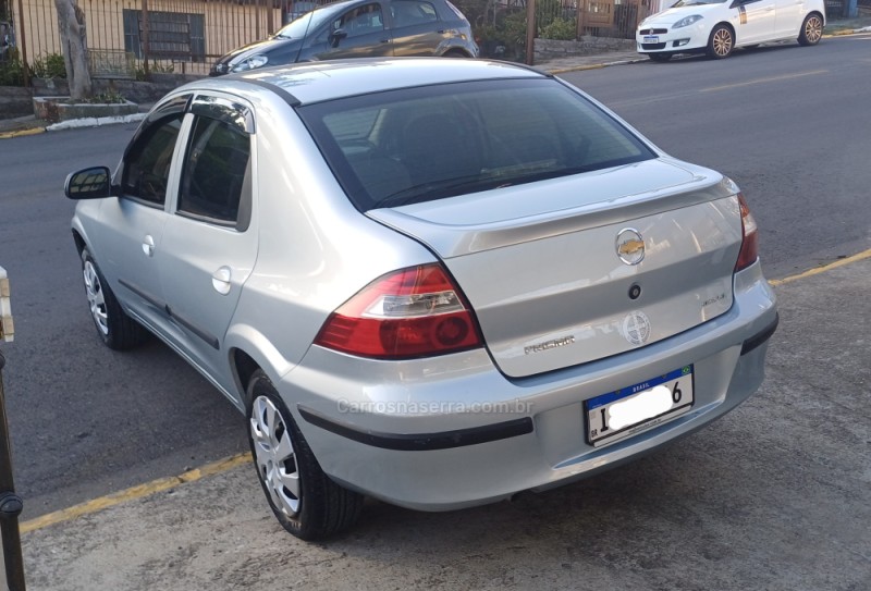 PRISMA 1.4 MPFI MAXX 8V FLEX 4P MANUAL - 2011 - FARROUPILHA