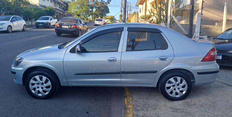 PRISMA 1.4 MPFI MAXX 8V FLEX 4P MANUAL - 2011 - FARROUPILHA