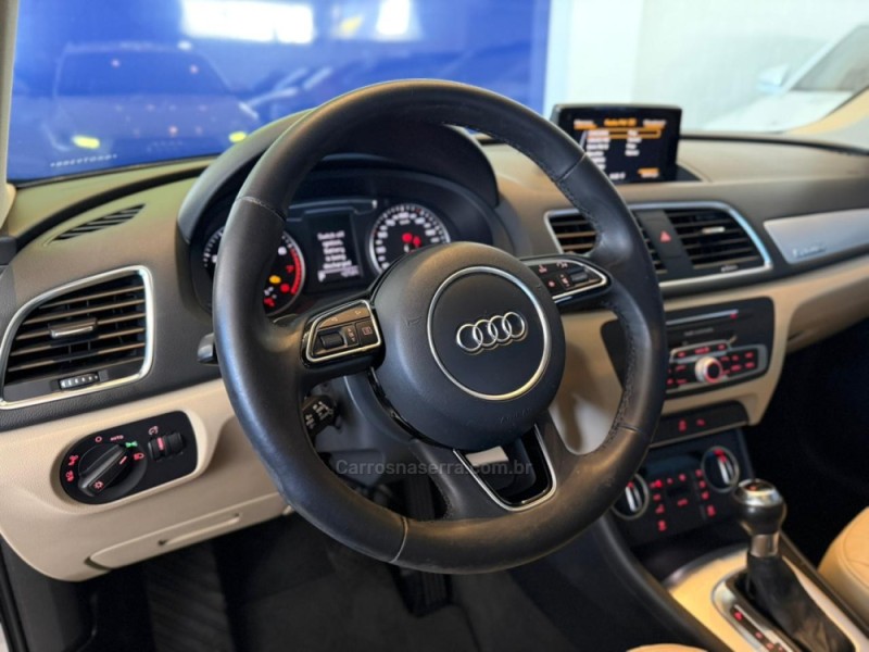 Q3 2.0 TFSI AMBIENTE QUATTRO 4P GASOLINA S TRONIC - 2016 - SãO LEOPOLDO