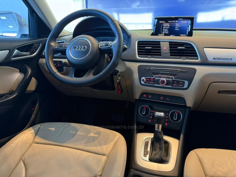 Q3 2.0 TFSI AMBIENTE QUATTRO 4P GASOLINA S TRONIC - 2016 - SãO LEOPOLDO