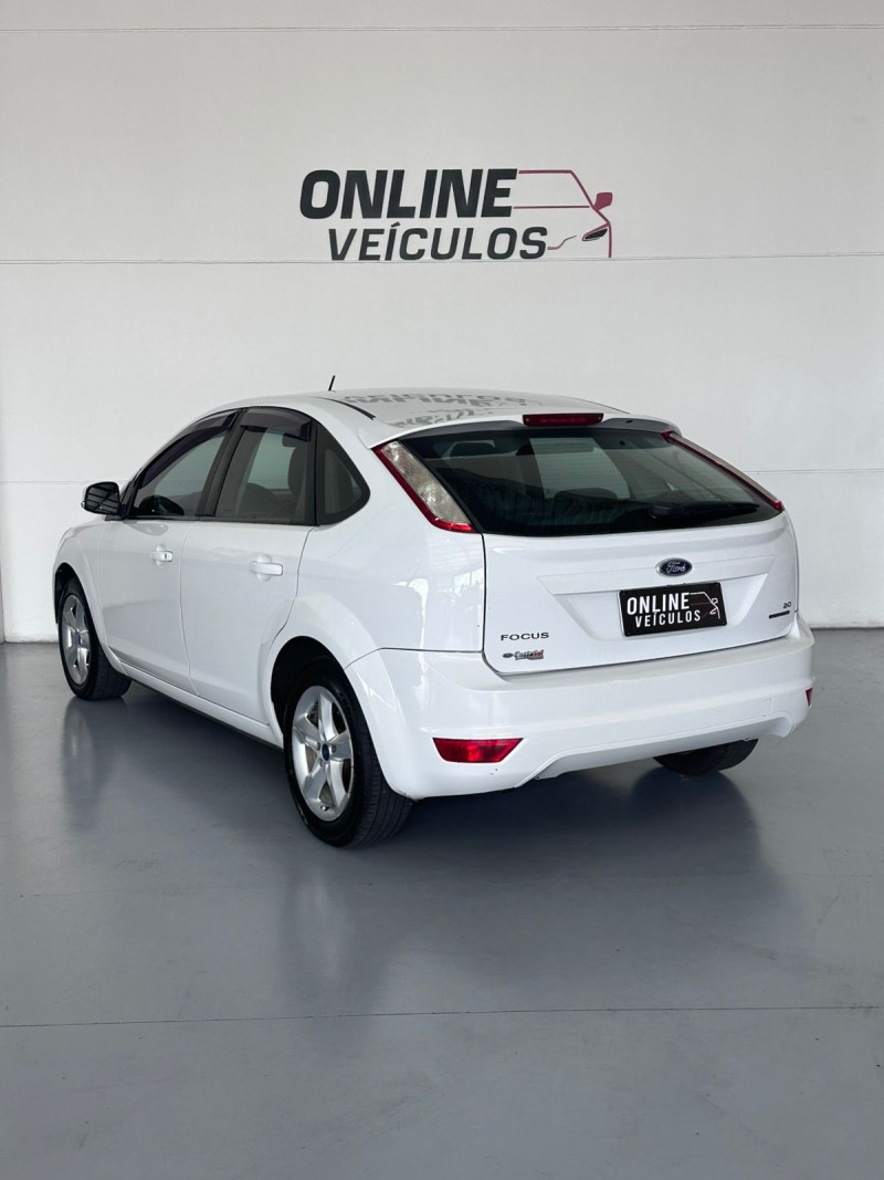 FOCUS 2.0 GLX 16V FLEX 4P AUTOMÁTICO - 2012 - FARROUPILHA