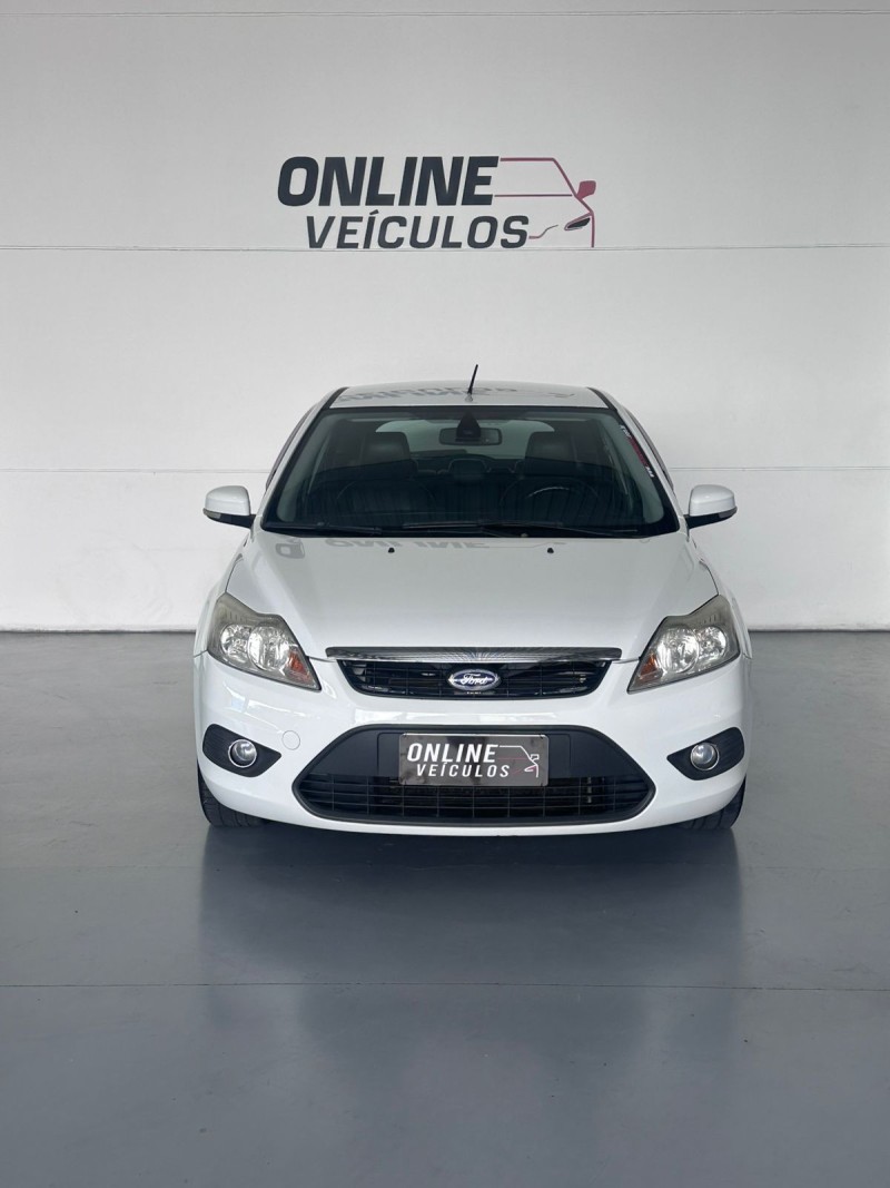 FOCUS 2.0 GLX 16V FLEX 4P AUTOMÁTICO - 2012 - FARROUPILHA