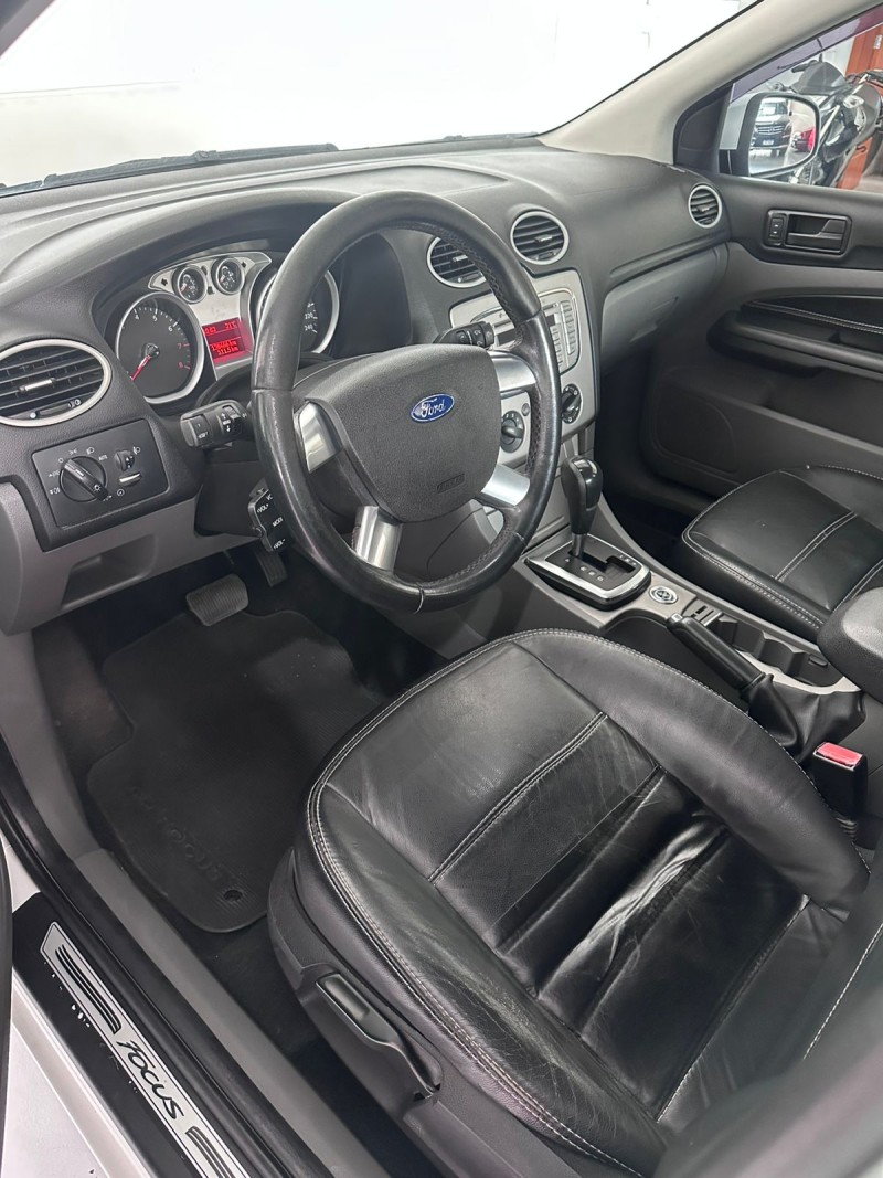 FOCUS 2.0 GLX 16V FLEX 4P AUTOMÁTICO - 2012 - FARROUPILHA