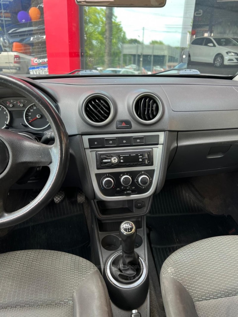 GOL 1.0 MI TREND 8V FLEX 4P MANUAL - 2011 - CANELA