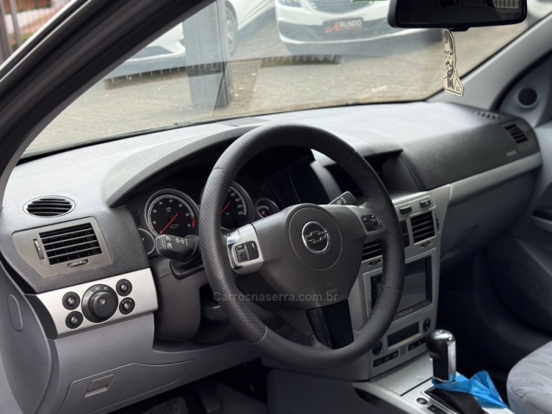 VECTRA 2.0 MPFI ELEGANCE 8V FLEX 4P AUTOMÁTICO - 2008 - PAROBé