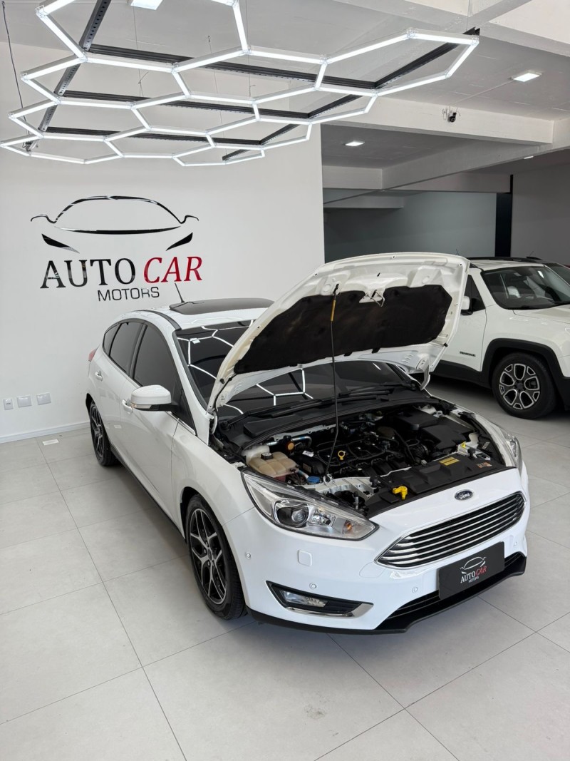 FOCUS 2.0 TITANIUM PLUS 16V FLEX 4P AUTOMÁTICO - 2016 - CAXIAS DO SUL