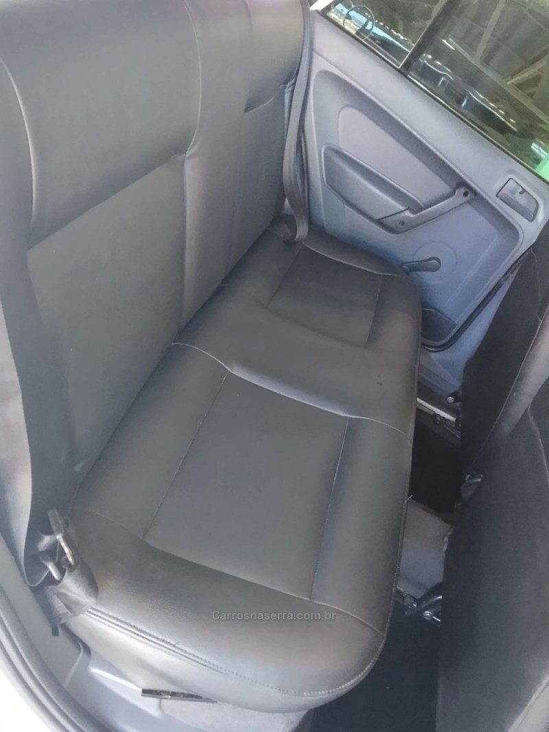 GOL 1.0 MI PLUS 16V GASOLINA 4P MANUAL G.III - 2006 - CAXIAS DO SUL