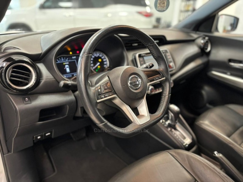 KICKS 1.6 16V FLEX SL 4P XTRONIC - 2018 - CARLOS BARBOSA