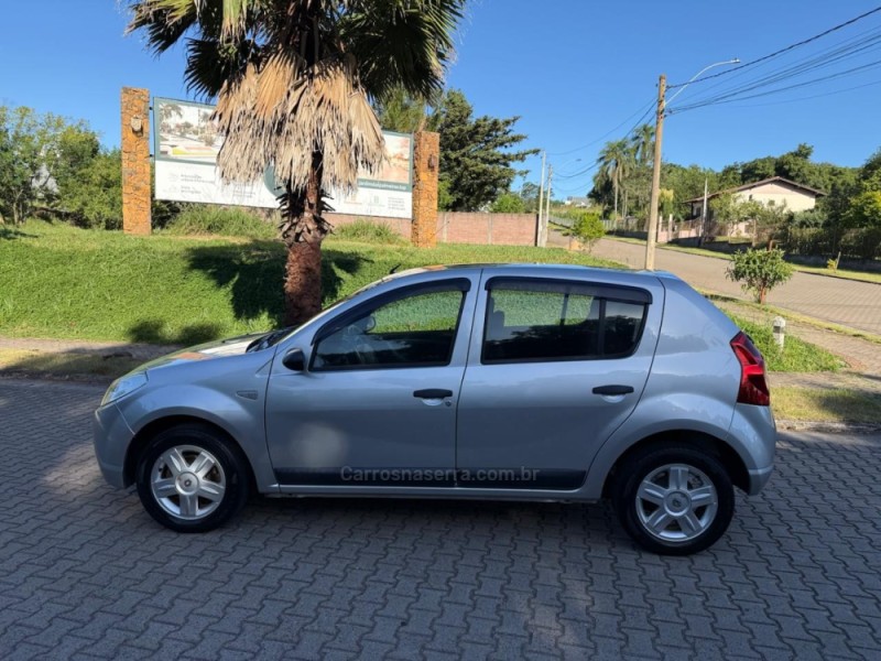 SANDERO 1.6 EXPRESSION 8V FLEX 4P MANUAL - 2010 - IVOTI