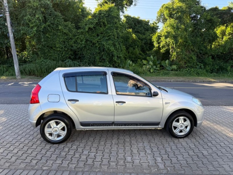 SANDERO 1.6 EXPRESSION 8V FLEX 4P MANUAL - 2010 - IVOTI