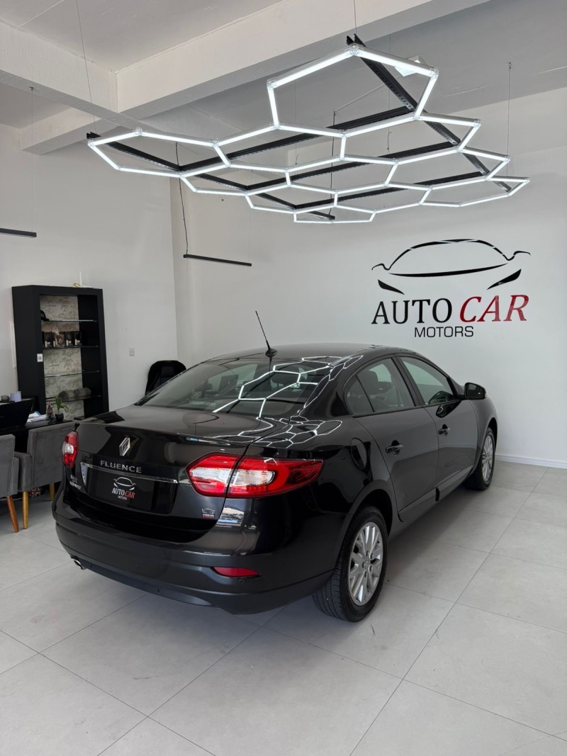 FLUENCE 2.0 DYNAMIQUE PLUS 16V FLEX 4P AUTOMÁTICO - 2018 - CAXIAS DO SUL