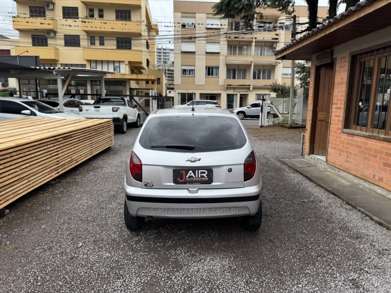 CELTA 1.0 MPFI LT 8V FLEX 4P MANUAL - 2013 - GARIBALDI