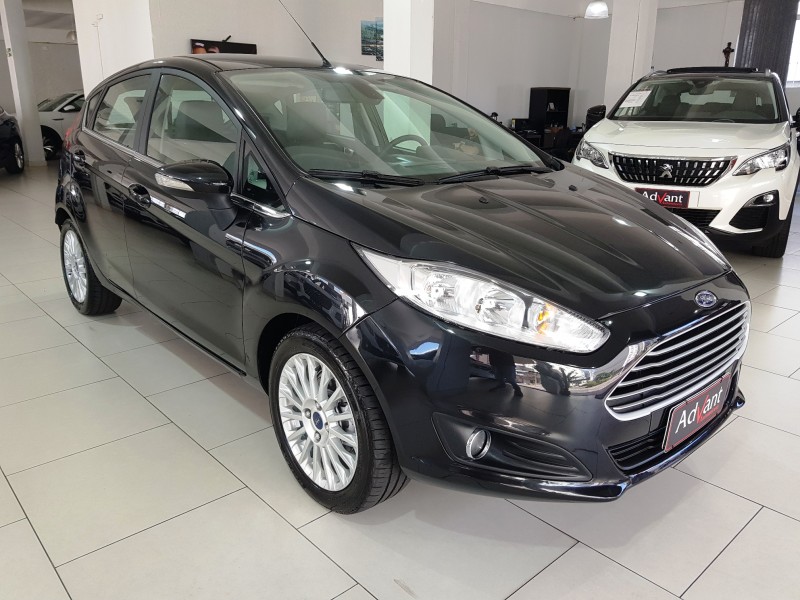 FIESTA 1.6 TITANIUM HATCH 16V FLEX 4P AUTOMÁTICO - 2016 - CAXIAS DO SUL