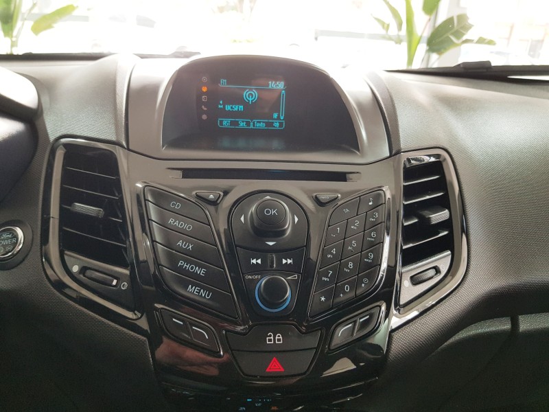 FIESTA 1.6 TITANIUM HATCH 16V FLEX 4P AUTOMÁTICO - 2016 - CAXIAS DO SUL