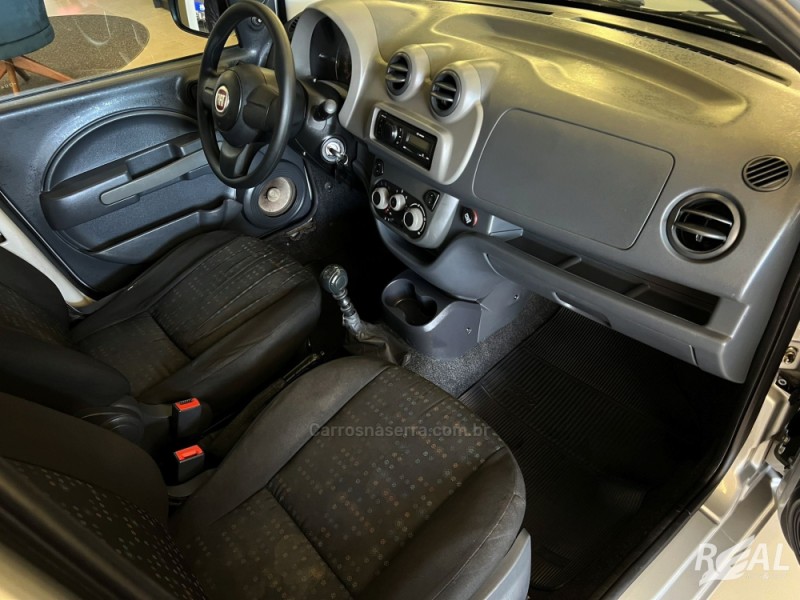 UNO 1.0 EVO VIVACE 8V FLEX 4P MANUAL - 2013 - SAPIRANGA