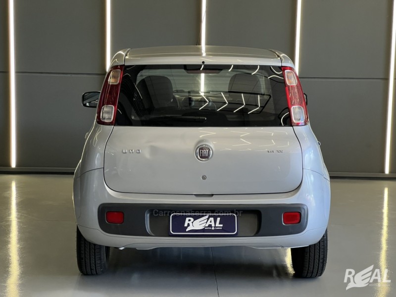 UNO 1.0 EVO VIVACE 8V FLEX 4P MANUAL - 2013 - SAPIRANGA
