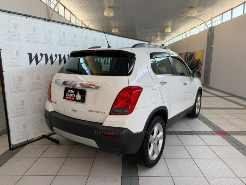 TRACKER 1.8 MPFI LTZ 4X2 16V FLEX 4P AUTOMÁTICO - 2015 - PORTO ALEGRE