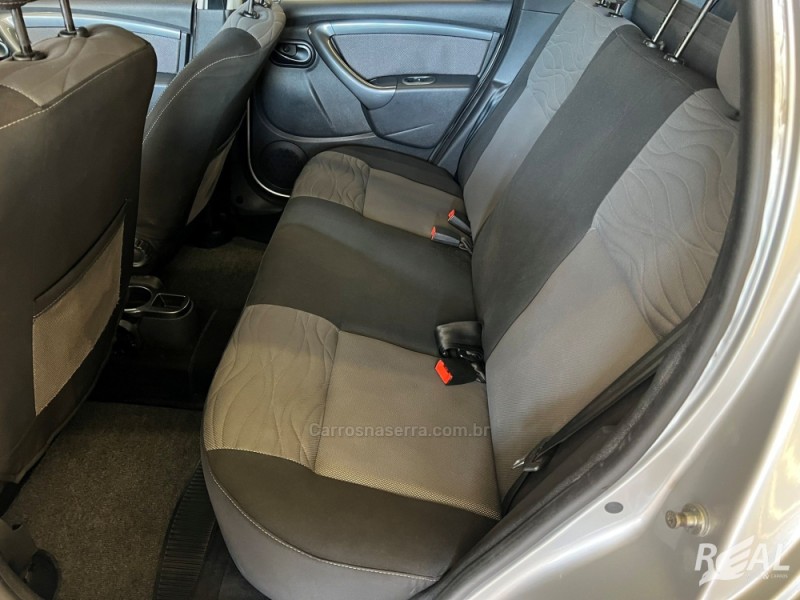 DUSTER 2.0 DYNAMIQUE 4X2 16V FLEX 4P MANUAL - 2014 - SAPIRANGA