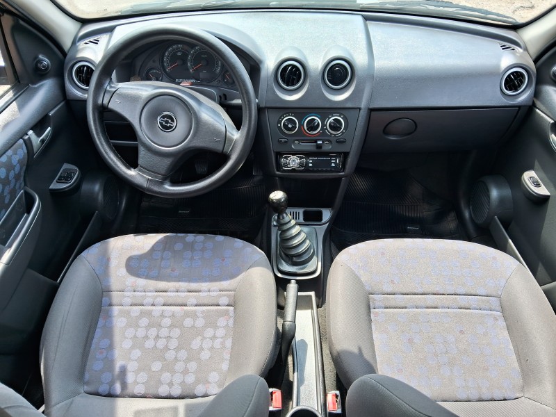 PRISMA 1.4 MPFI JOY 8V FLEX 4P MANUAL - 2010 - SãO SEBASTIãO DO CAí