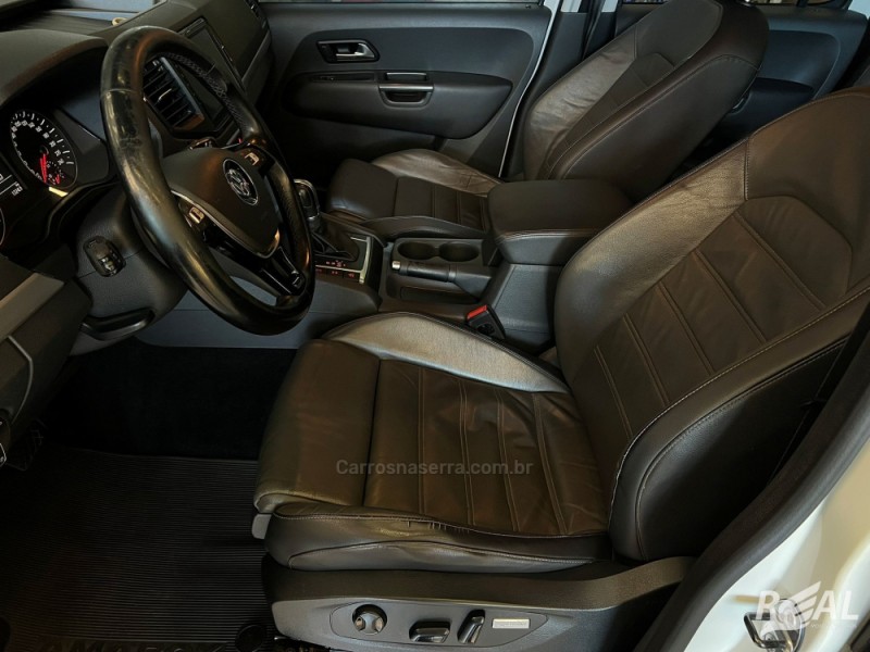 AMAROK 2.0 HIGHLINE 4X4 CD 16V TURBO INTERCOOLER DIESEL 4P MANUAL - 2017 - SAPIRANGA