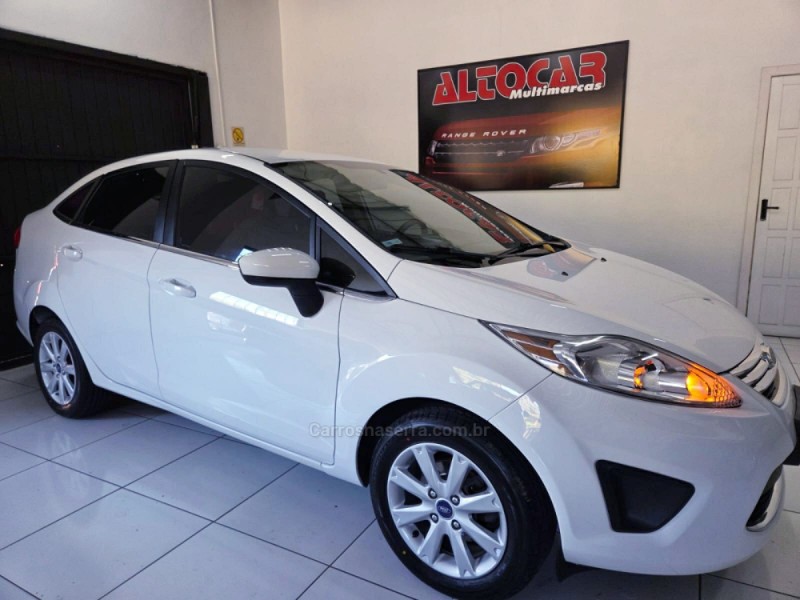 FIESTA 1.6 SE SEDAN 16V FLEX 4P MANUAL - 2012 - CAMPO BOM
