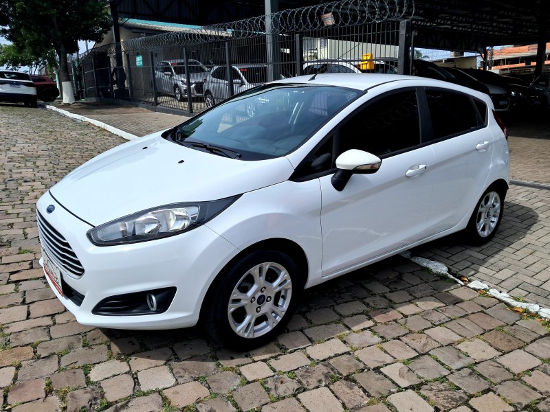 fiesta 1.6 sel hatch 16v flex 4p automatico 2017 caxias do sul