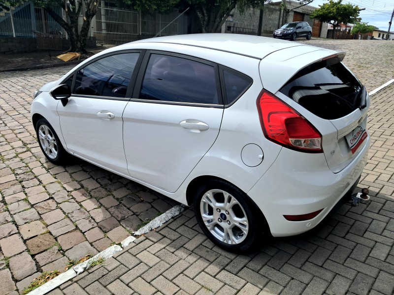 FIESTA 1.6 SEL HATCH 16V FLEX 4P AUTOMÁTICO - 2017 - CAXIAS DO SUL