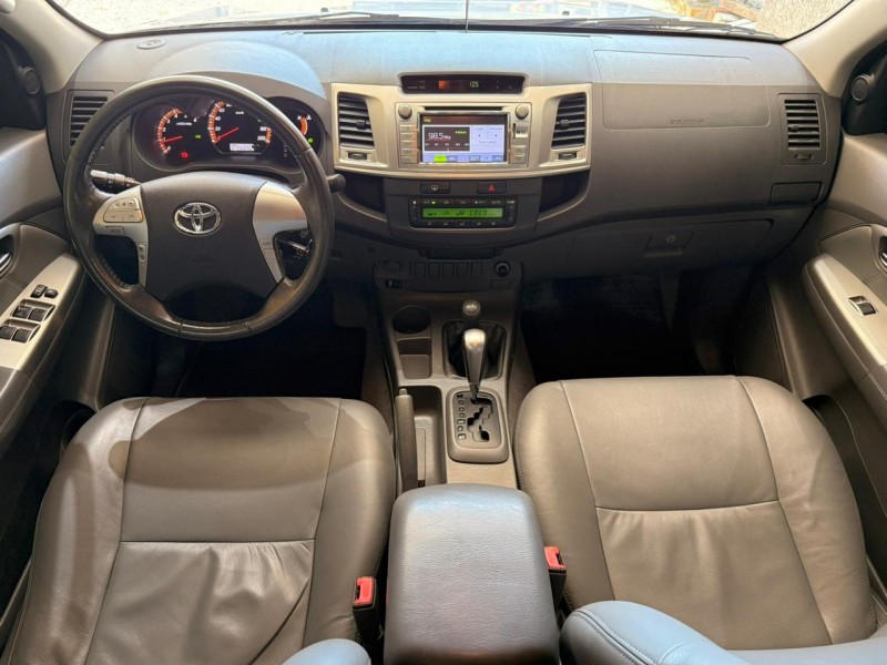 HILUX 3.0 SRV 4X4 CD 16V TURBO INTERCOOLER DIESEL 4P AUTOMÁTICO - 2013 - FARROUPILHA
