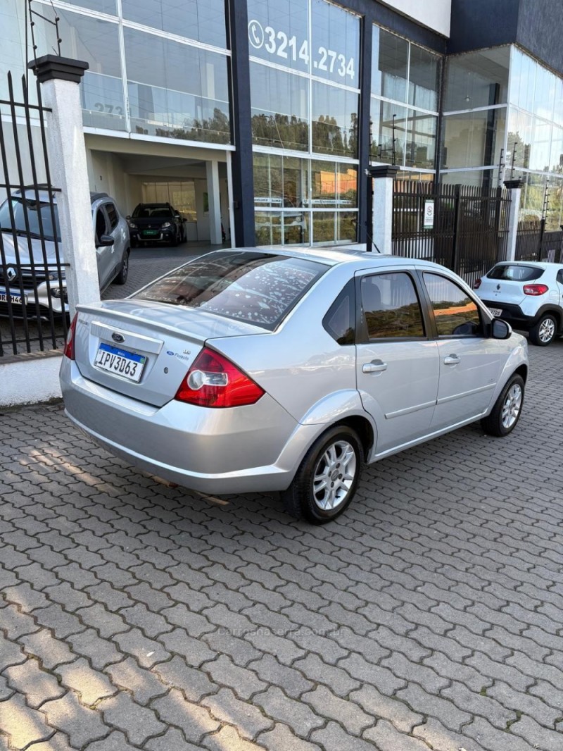 FIESTA 1.6 MPI CLASS SEDAN 8V FLEX 4P MANUAL - 2009 - CAXIAS DO SUL