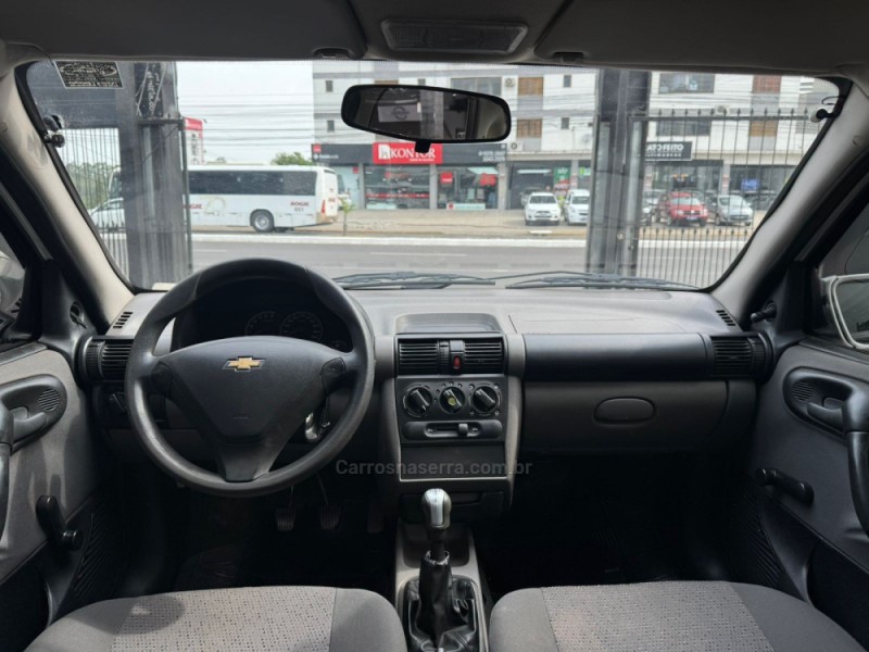 CLASSIC 1.0 MPFI LS 8V GASOLINA 4P MANUAL - 2014 - GRAVATAí