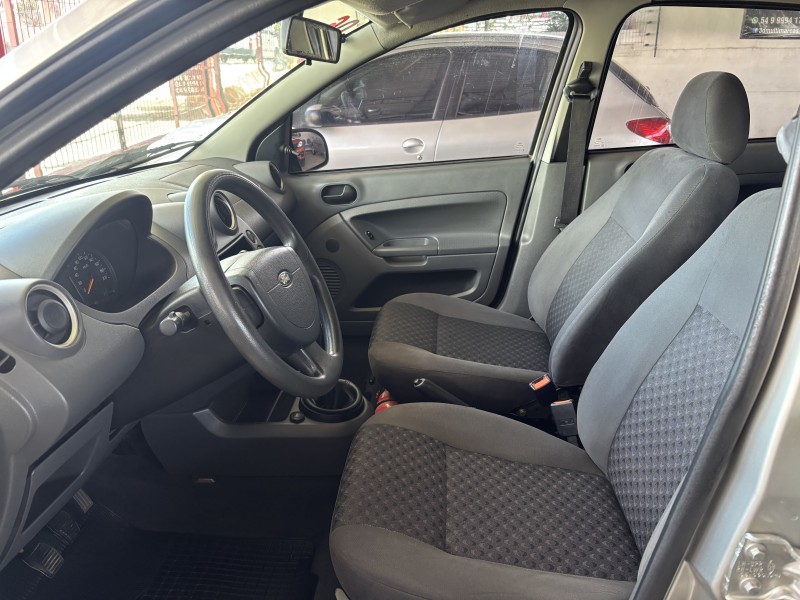 FIESTA 1.0 MPI 8V GASOLINA 4P MANUAL - 2006 - CAXIAS DO SUL
