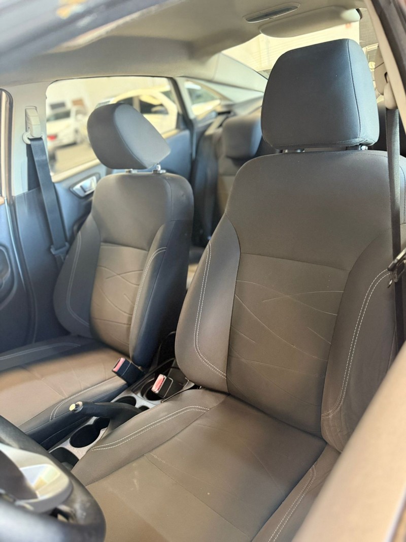FIESTA 1.6 SE SEDAN 16V FLEX 4P AUTO - 2015 - CAXIAS DO SUL